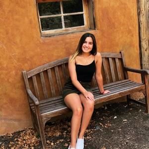 Meet your Posher, Julia